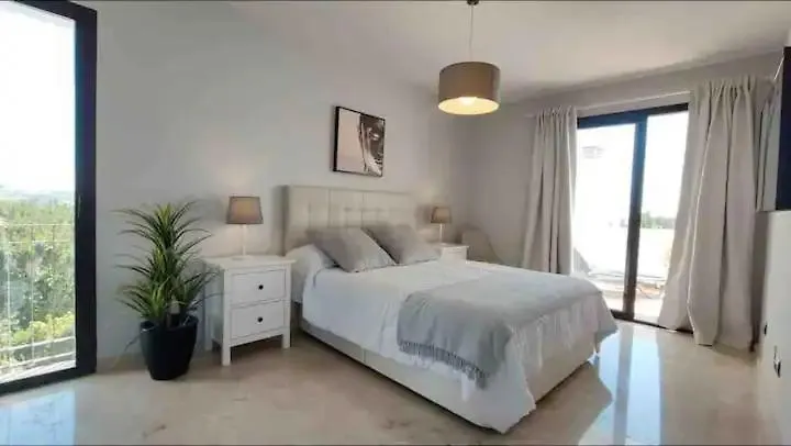 Urb Jardines De Sotogrande Duplex, 120 M2 Apartment